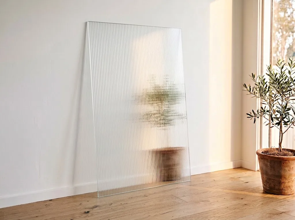 Reeded glass