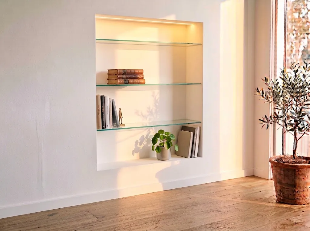 10mm Low Iron Glass Shelf